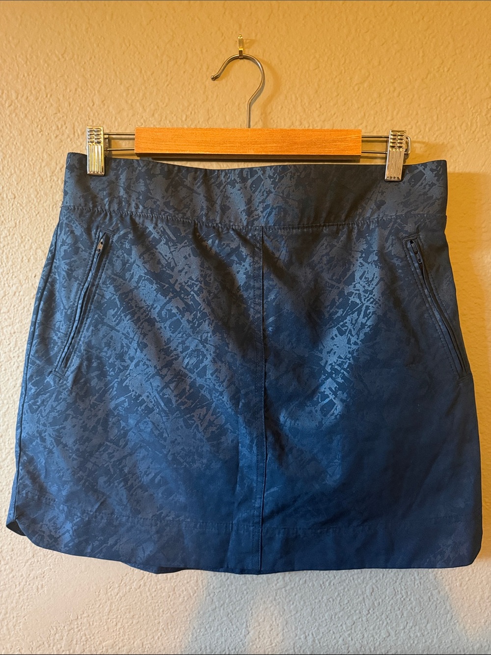 Orvis Navy Textured A-Line Skort with Zip Pockets